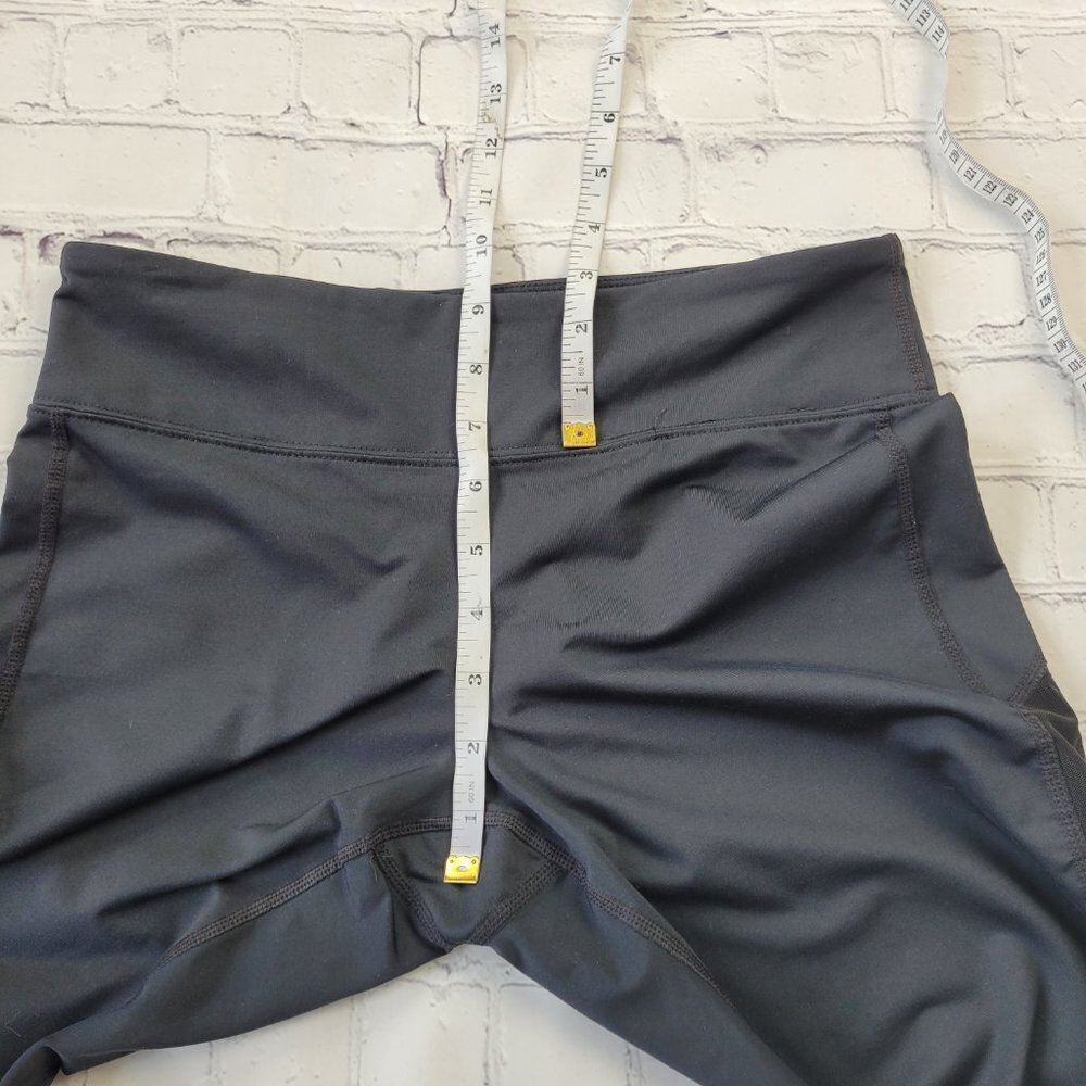 ✅ ASICS woman’s black cropped leggings Yoga workout size M inseam 21” - Picture 3 of 11